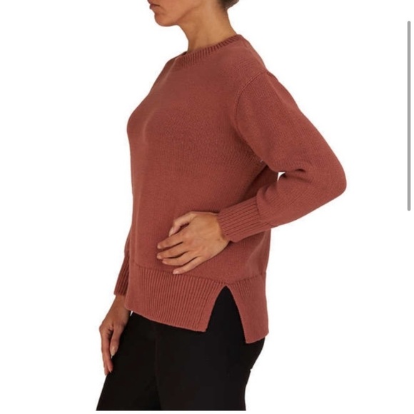 215. Philosophy 100% Cotton Philosophy Women’s salmon pink sweater. - Picture 2 of 7